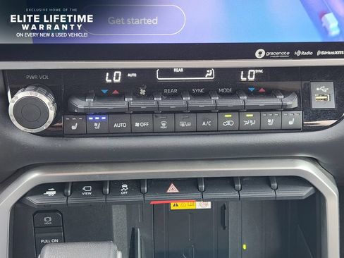 Used 2023 Toyota Sequoia Platinum AWD/4WD image 15