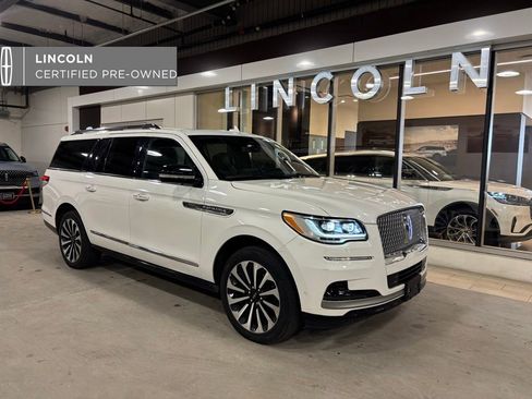 Used 2024 Lincoln Navigator L Reserve AWD/4WD image 1