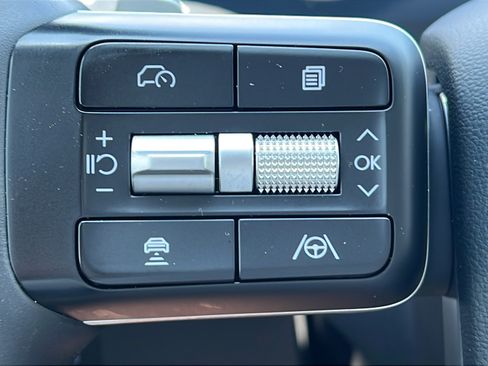 Certified 2024 Hyundai Santa Fe SE FWD image 19