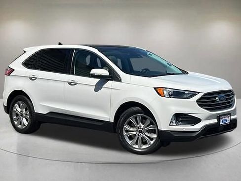 Certified 2023 Ford Edge Titanium AWD/4WD image 1