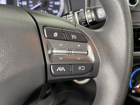 Used 2022 Hyundai Kona SEL FWD image 24