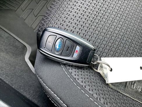 Used 2022 Subaru Outback Premium image 36