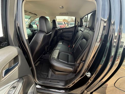 Certified 2022 Chevrolet Colorado Z71 w/ Z71 Midnight Edition image 23