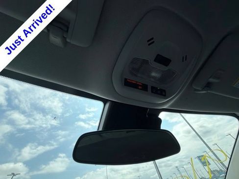 Used 2025 Chevrolet Trax LS w/ LS Convenience Package FWD image 31