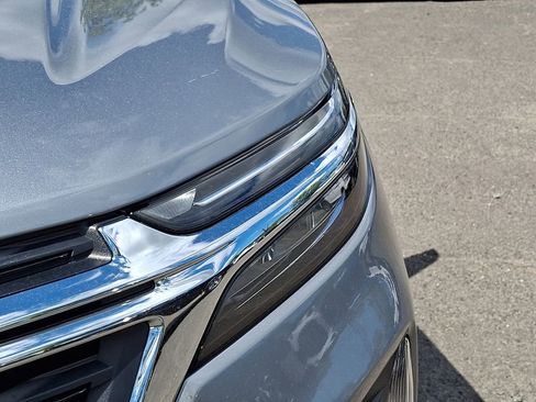 Used 2024 Chevrolet Equinox LT FWD image 36