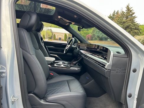 Used 2025 Cadillac Escalade IQ Sport 1 w/ Smart Trailering package AWD/4WD image 60