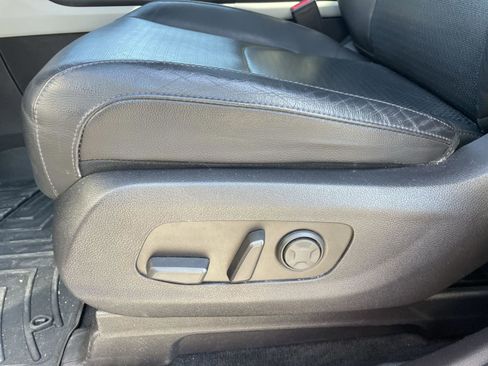 Certified 2022 Kia Carnival SX Prestige image 16