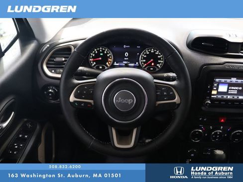 Used 2016 Jeep Renegade Limited image 15