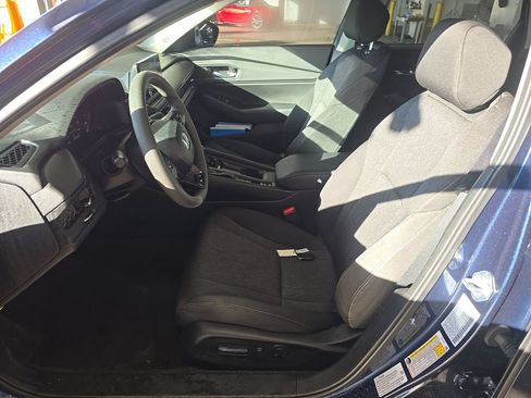 Used 2025 Honda Accord SE image 5