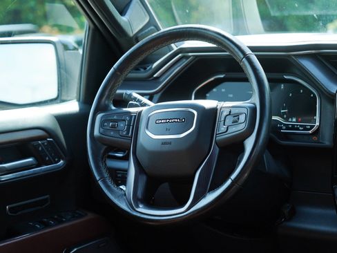 Used 2023 GMC Sierra 1500 Denali Ultimate AWD/4WD image 13