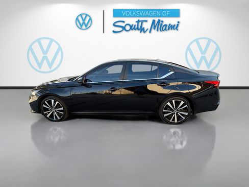 Used 2020 Nissan Altima 2.5 SR w/ Premium Package image 4