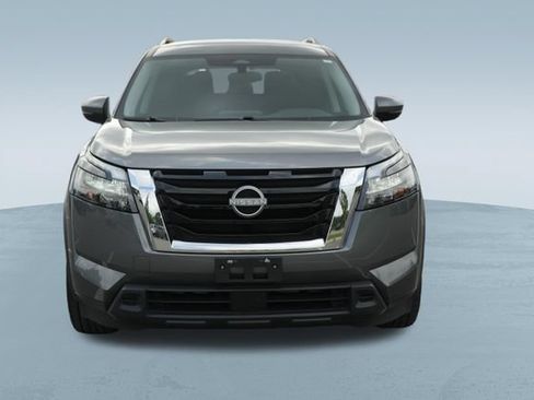 Used 2025 Nissan Pathfinder SV AWD/4WD image 2