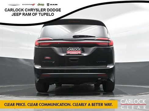New 2026 Chrysler Pacifica Limited w/ Uconnect Theater Family Group image 45