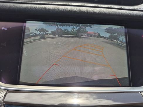 Used 2017 Cadillac XT5 Luxury w/ Driver Awareness Package FWD image 31