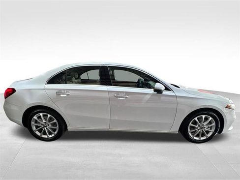 Used 2020 Mercedes-Benz A 220 4MATIC image 4
