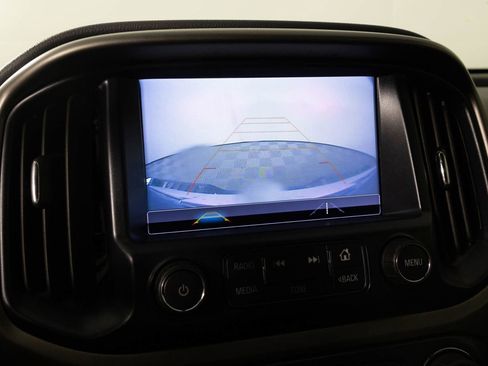 Used 2018 Chevrolet Colorado Z71 AWD/4WD image 7