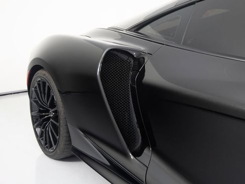 Used 2023 McLaren GT RWD image 43
