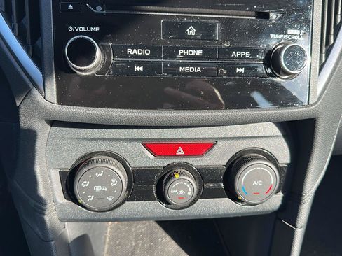 Used 2019 Subaru Impreza 2.0i Premium AWD/4WD image 21