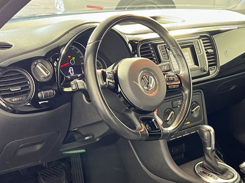 Used 2019 Volkswagen Beetle 2.0T S image 16