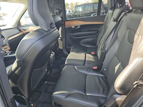 Used 2023 Volvo XC90 B5 Plus w/ Protection Package Premier image 14