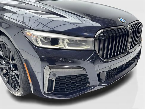Used 2021 BMW 740i 740i M SPORT,NAV,CAM,PANO,CLMT w/ M Sport Package image 3