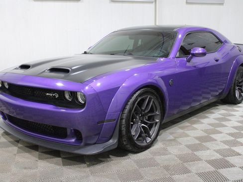 Used 2019 Dodge Challenger SRT Hellcat Redeye image 34