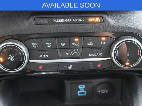 Used 2022 Ford Escape SE w/ SE Sport Appearance Package AWD/4WD image 22