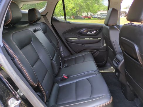 Used 2022 GMC Terrain AT4 AWD/4WD image 18