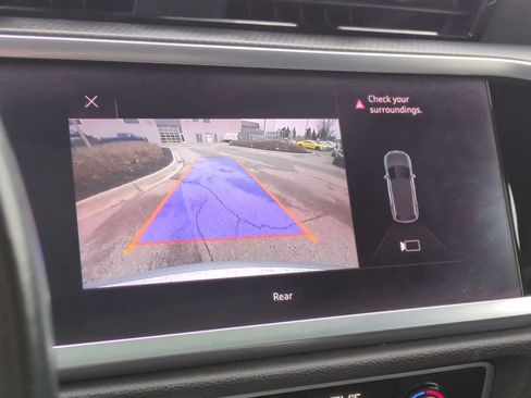 Used 2020 Audi Q3 2.0T Premium image 31