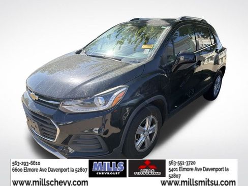 Used 2017 Chevrolet Trax LT FWD image 1