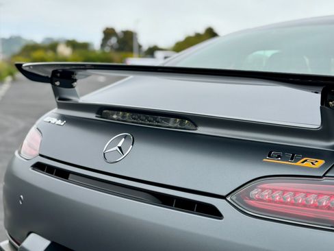 Used 2018 Mercedes-Benz AMG GT R image 33