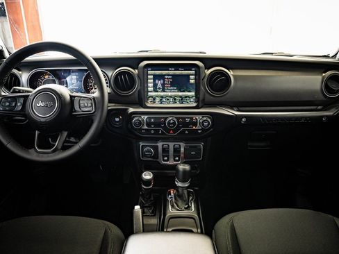 Used 2023 Jeep Wrangler Sport S image 28