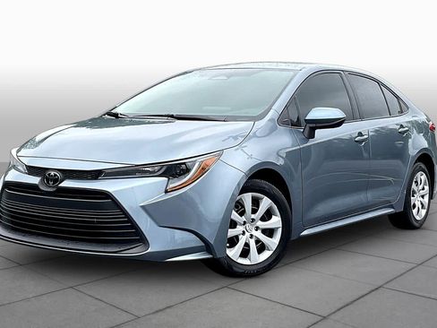 Used 2024 Toyota Corolla LE FWD image 1