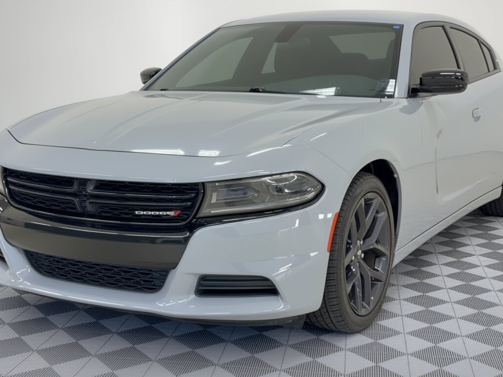 Used 2022 Dodge Charger SXT w/ Blacktop Package RWD image 12