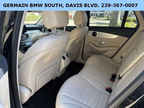 Used 2022 Mercedes-Benz GLC 300 image 27