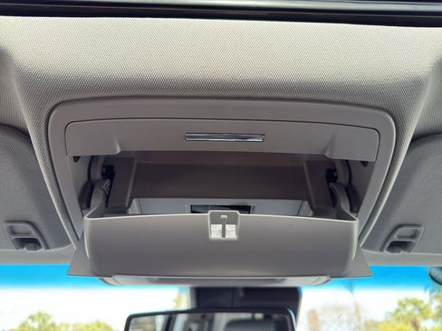 Used 2018 GMC Yukon SLT image 28