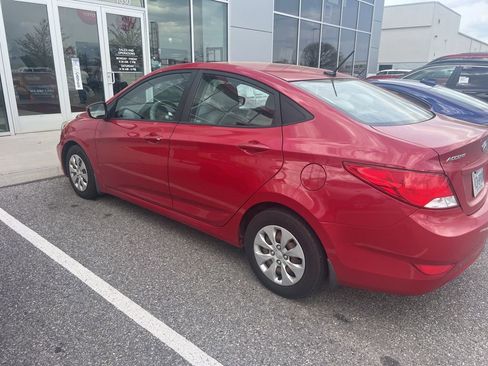 Used 2016 Hyundai Accent SE image 4