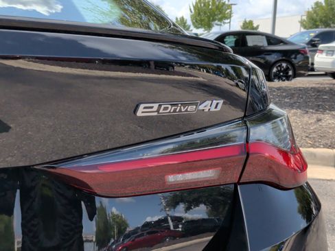 Used 2023 BMW i4 eDrive40 w/ M Sport Package RWD image 11