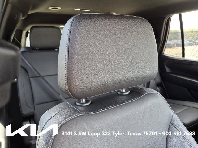 Used 2022 Chevrolet Tahoe Z71 AWD/4WD image 15