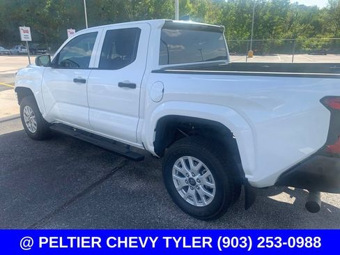 Used 2024 Toyota Tacoma SR RWD image 4