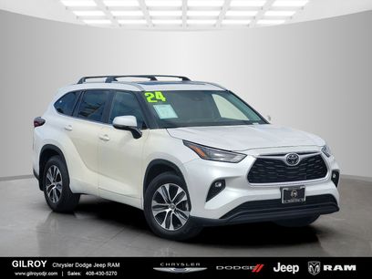 Used 2024 Toyota Highlander XLE