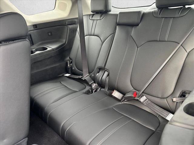 New 2026 Honda Pilot Touring image 9
