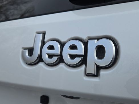 Used 2020 Jeep Grand Cherokee Summit image 31