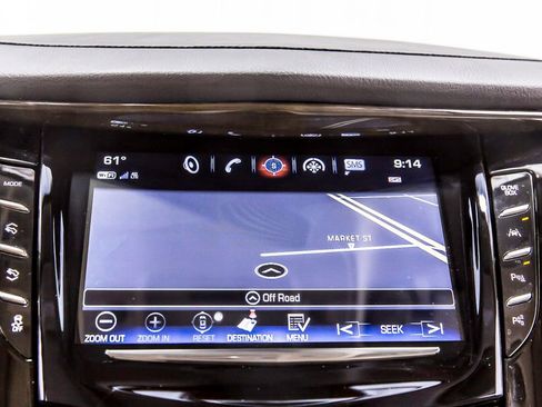 Used 2020 Cadillac Escalade Premium Luxury RWD image 22