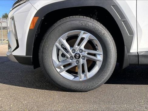 New 2026 Hyundai Tucson SE FWD image 12