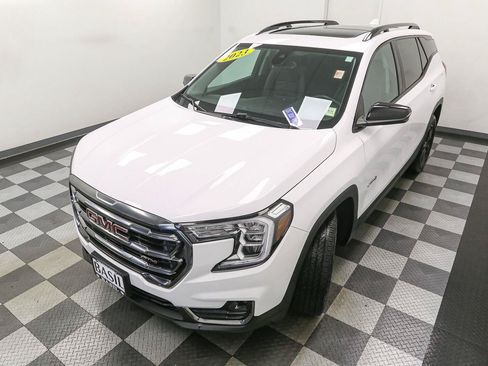 Used 2023 GMC Terrain AT4 AWD/4WD image 6