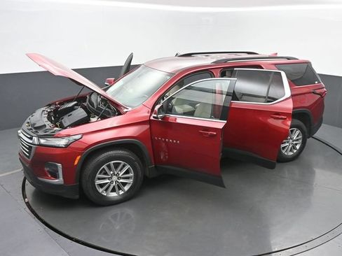Used 2022 Chevrolet Traverse LT AWD/4WD image 62