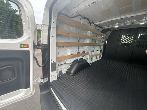 Used 2025 Ford Transit 250 Low Roof w/ Exterior Upgrade Package RWD image 17