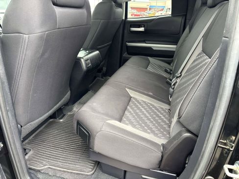 Used 2018 Toyota Tundra SR5 w/ TRD Off Road Package image 10