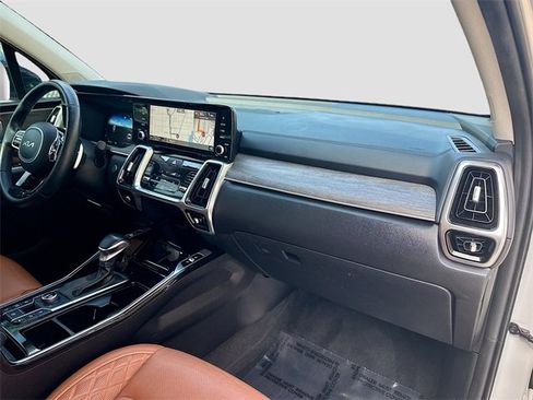 Used 2023 Kia Sorento SX Prestige image 34